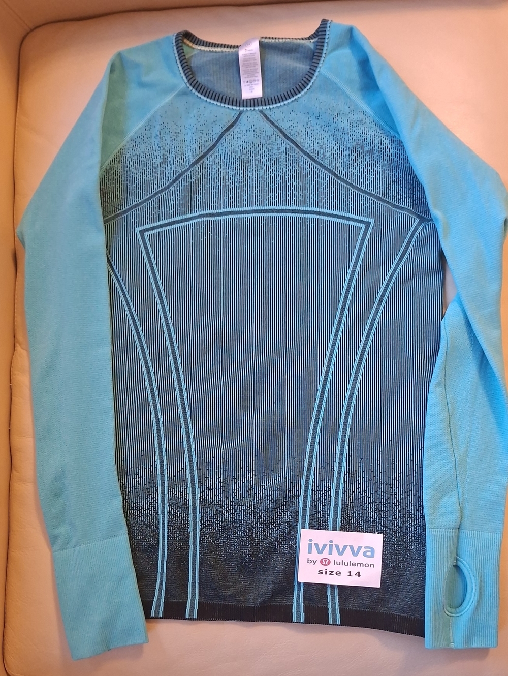 Ivivva Girl by Lululemon 🍋 Fly Tech long sleeve teal black fit thumbholes - Picture 3 of 10